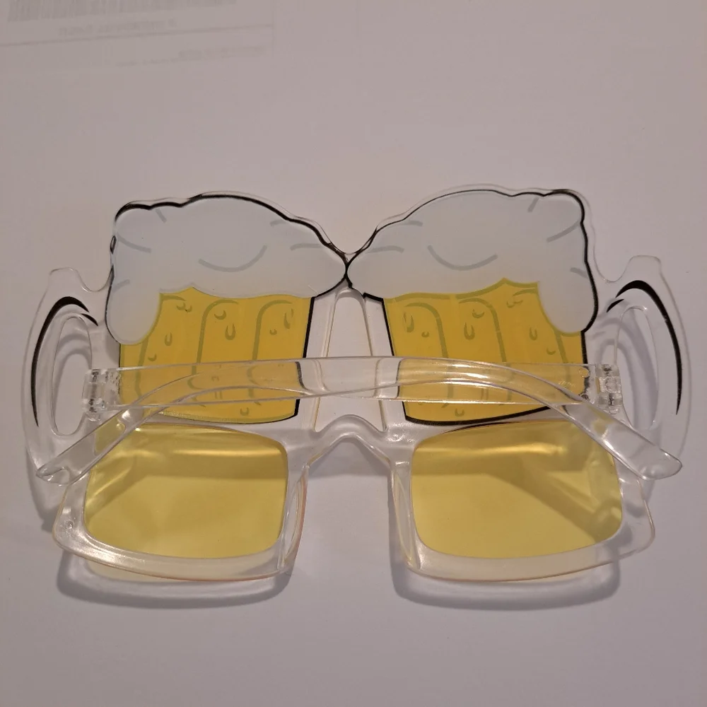 Beer Mug Novelty Glasses Yellow/White, Adult Unisex